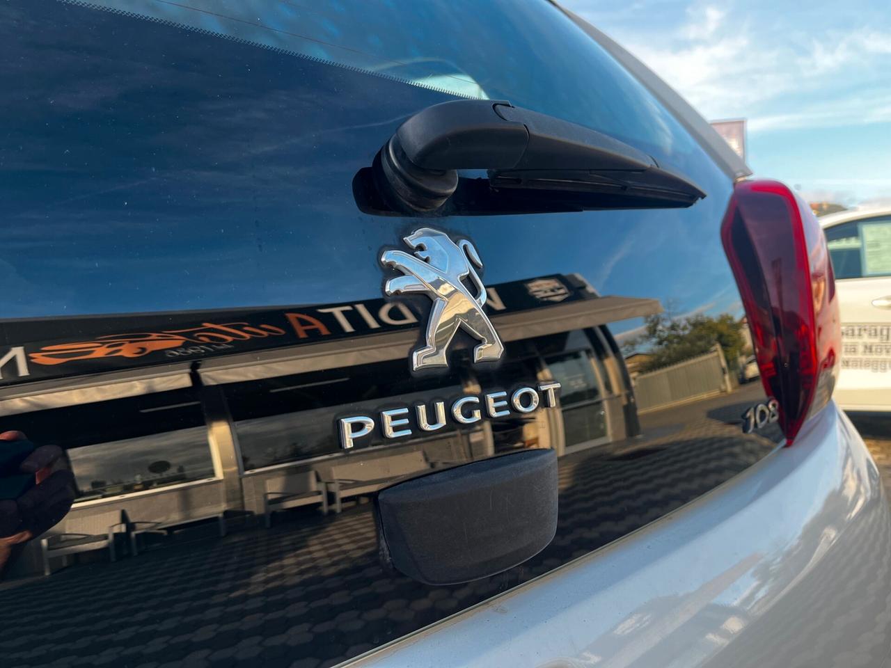 Peugeot 108 VTi 68 3 porte Allure