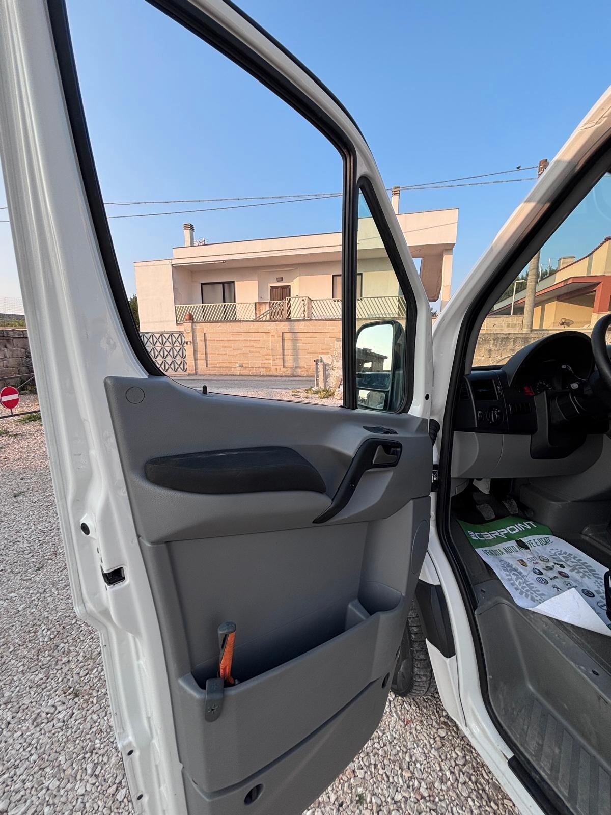 volkswagen crafter 2.0 tdi L2H1 DC 6 POSTI