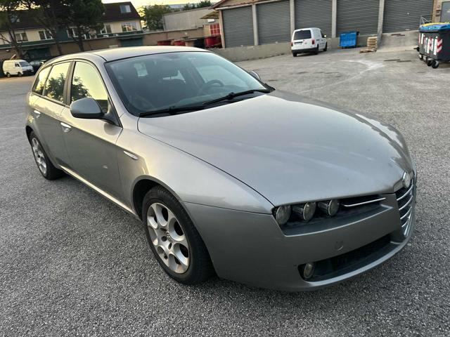 ALFA ROMEO 159 1.9 JTDm Sportwagon senza nessun lavoro da fare