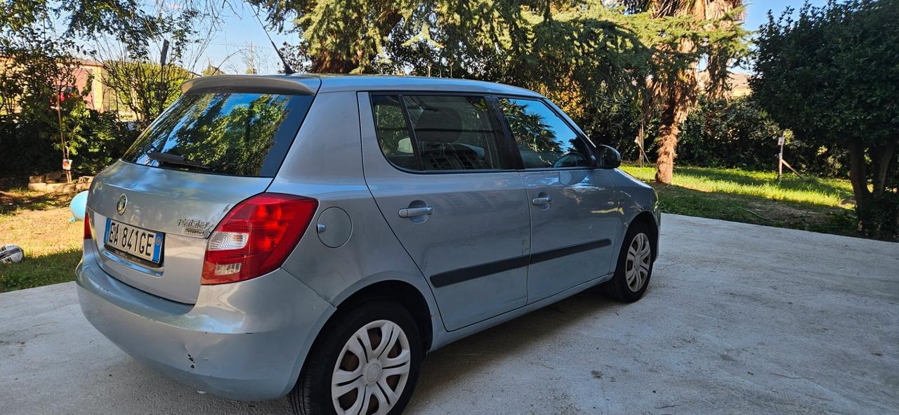 Skoda Fabia 1.2 6V 60CV 5p.