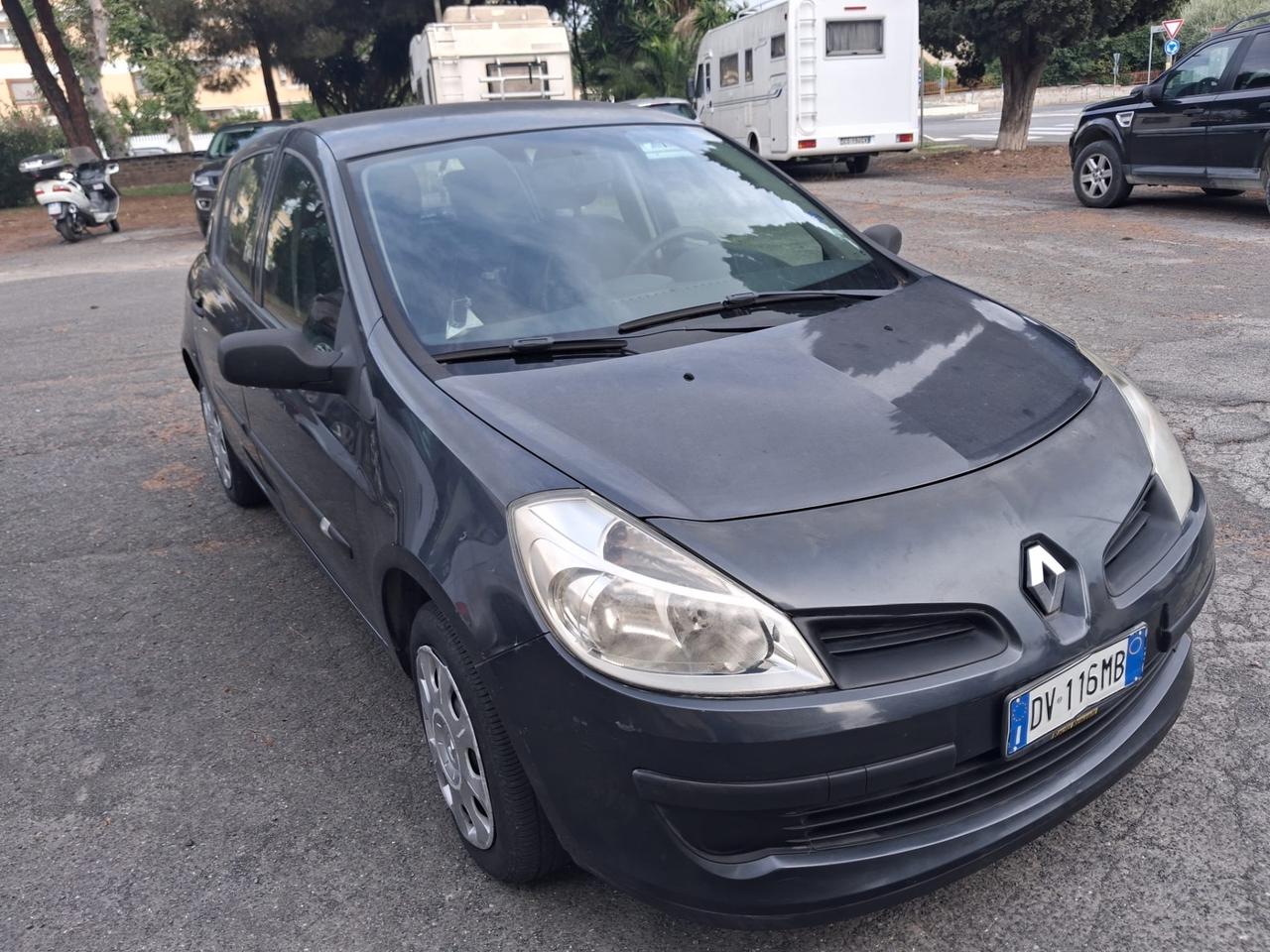 Renault Clio 1.2 16V 5 porte Confort