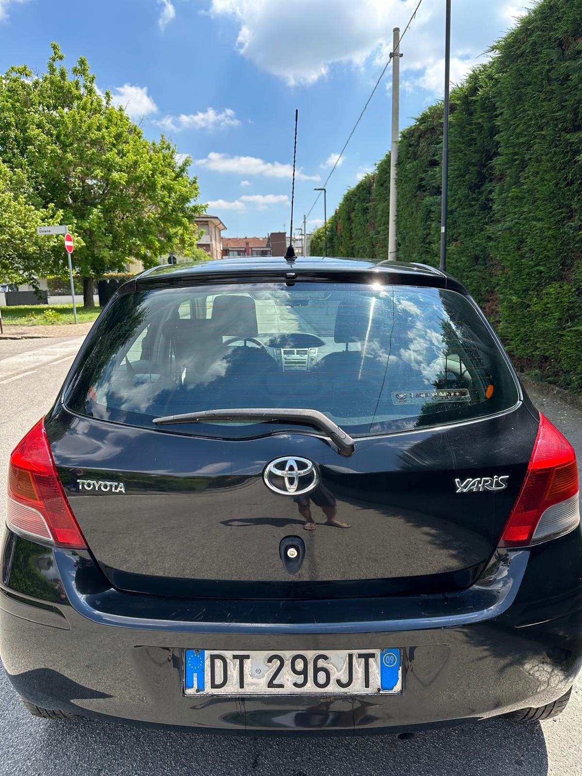 Toyota Yaris 1.3 5 porte GPL - NEOPATENTATI