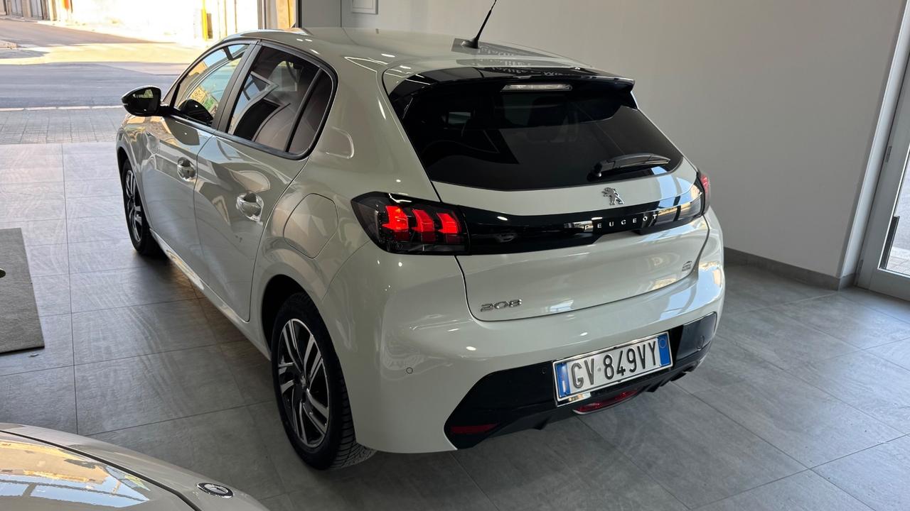 Peugeot 208 PureTech 75 Allure-64.000 km