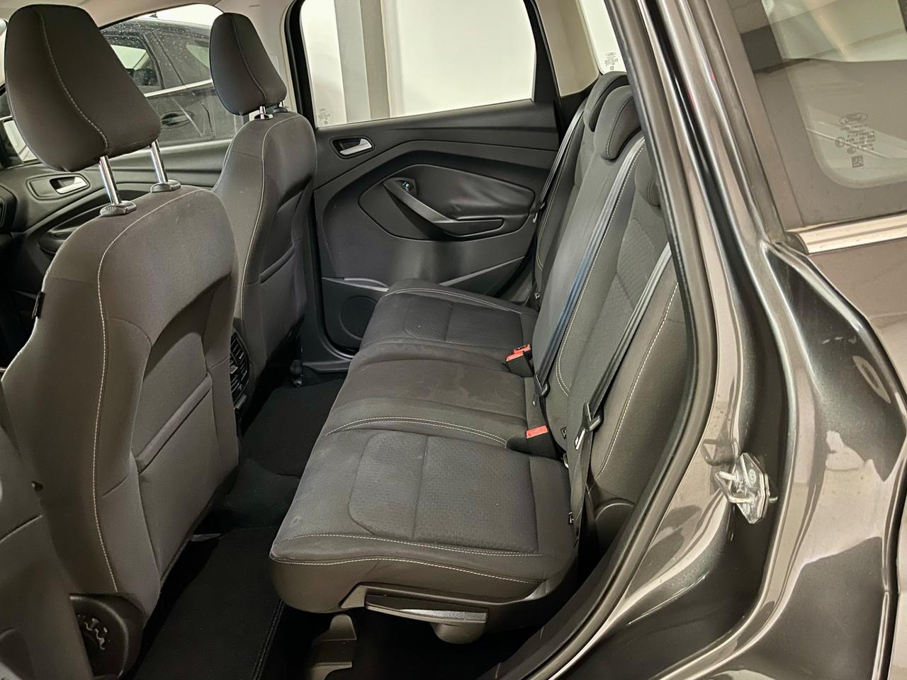 Ford Kuga 1.5 TDCI 120 CV S&S 2WD Titanium