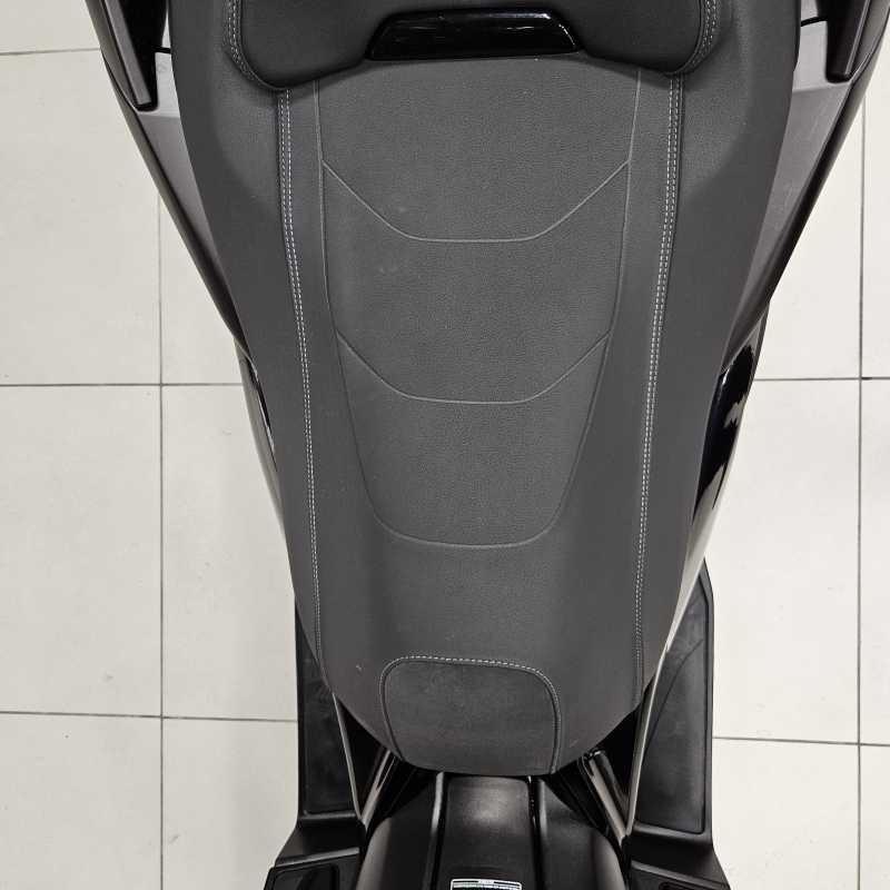 Yamaha X-Max 300 Tech Max - 2025