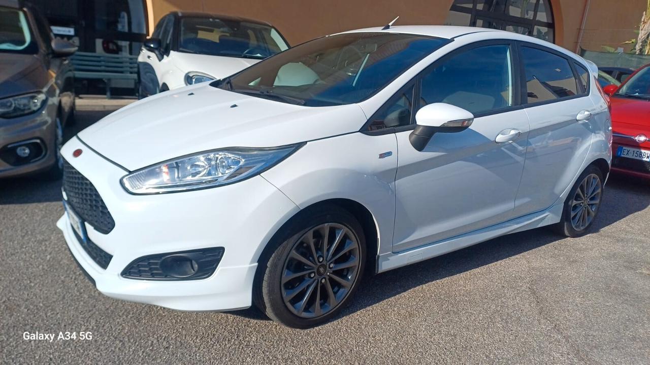 Ford Fiesta 1.5 TDCi 75CV 5 porte ST-Line