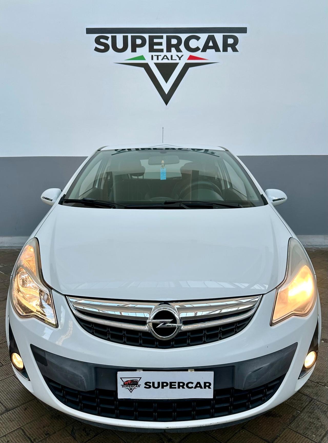 Opel Corsa 1.0 Benz, Euro 5A, cons ridot, si neopatentati