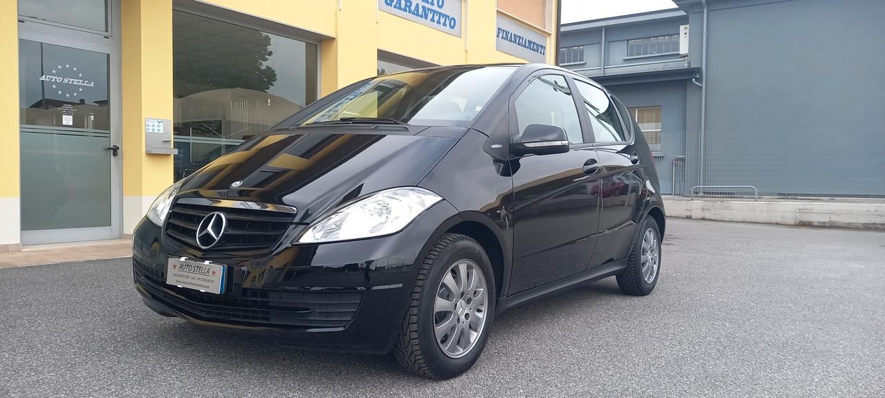 Mercedes-Benz Classe A 160 Benzina cc. 1.5 CV. 95 Cambio Manuale 5 Porte 5 Posti SOLO 62.060 KM. Utilizzabile anche per i Neopatentati.