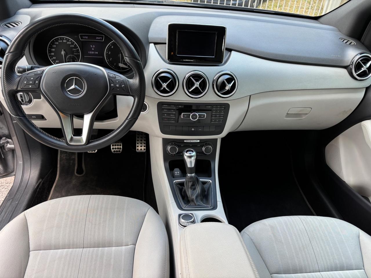 Mercedes-benz B 200 BlueEFFICIENCY Premium