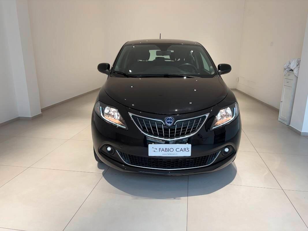 Lancia Ypsilon III 1.0 firefly hybrid Silver Plus s&s 70cv