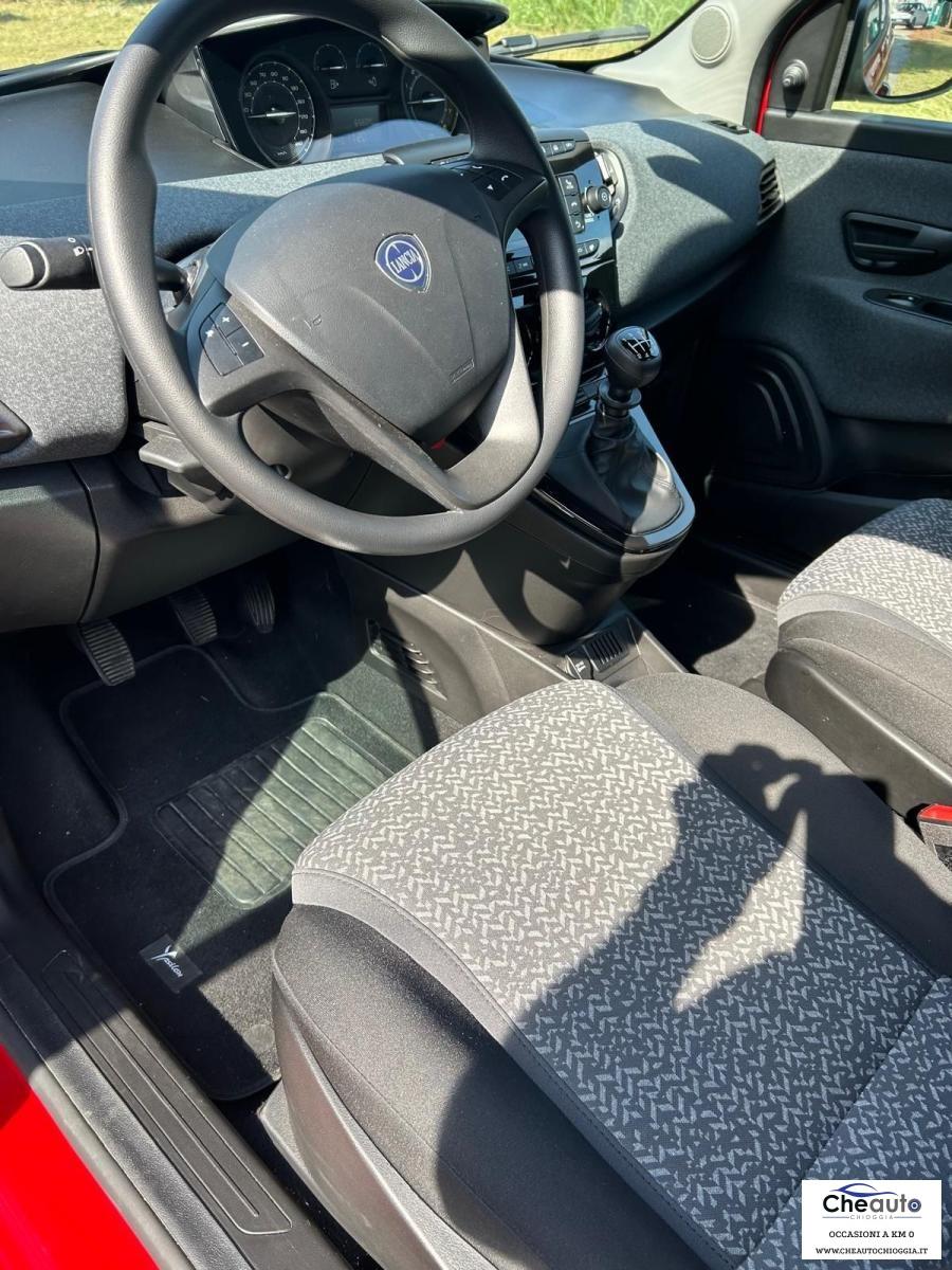 LANCIA - Ypsilon -1.0 firefly hybrid Silver s