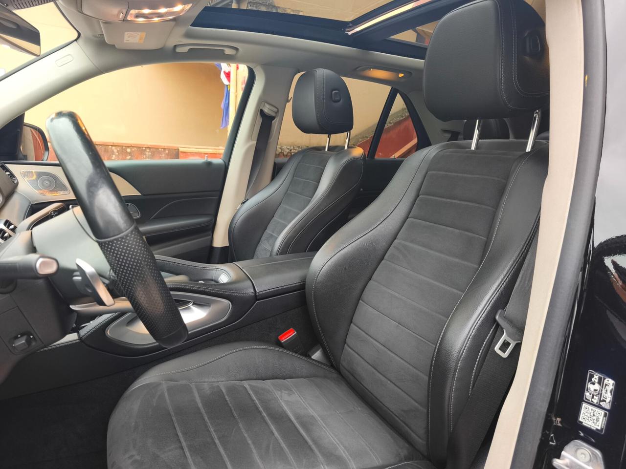 Mercedes GLE 300d 4-Matic AMG Premium TETTO