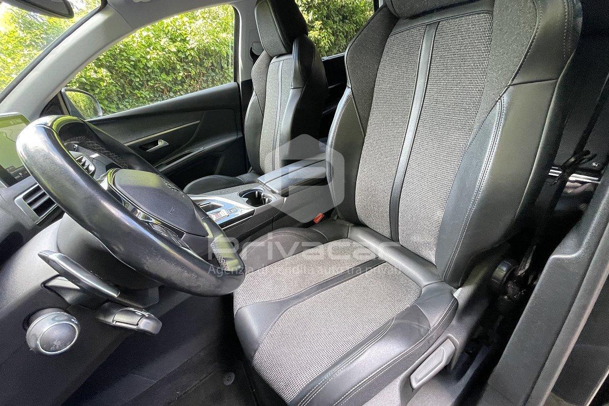 PEUGEOT 5008 BlueHDi 130 S&S EAT8 Allure