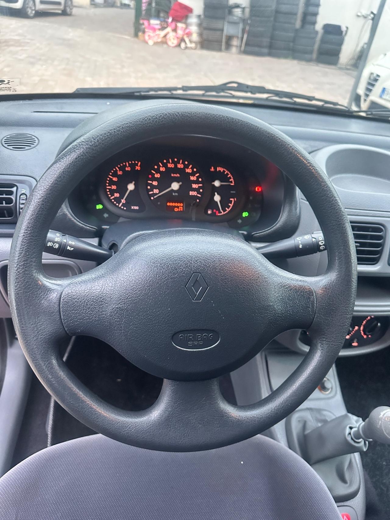 Renault Clio 1.4 cat 5 porte RXE