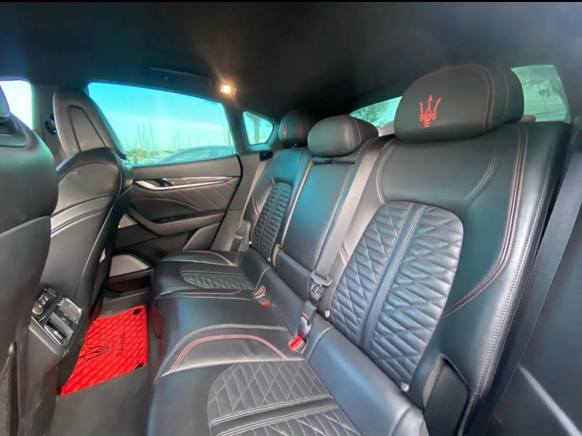 Maserati Levante Vulcano V6 430 CV