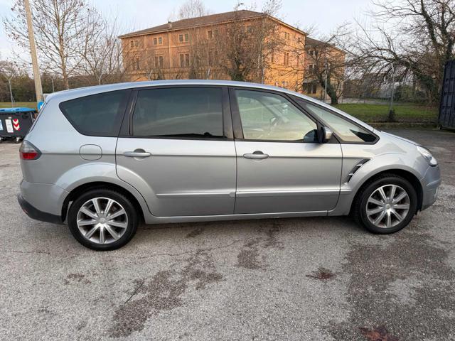 FORD S-Max 1.8 TDCi 125CVTitanium senza nessun lavoro da fare