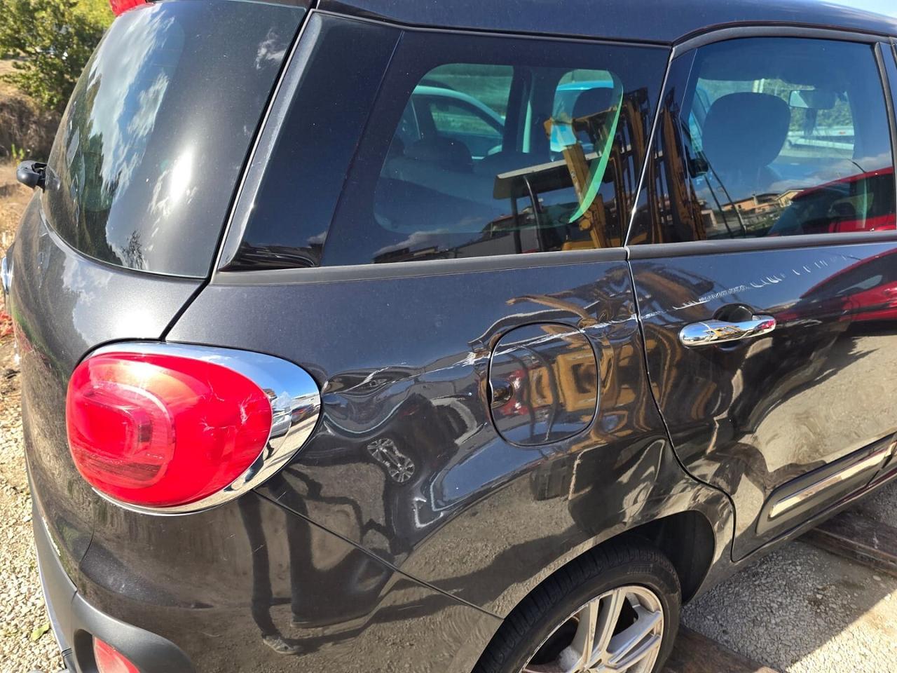 FIAT 500 L LIVING 7 POSTI SINISTRATA