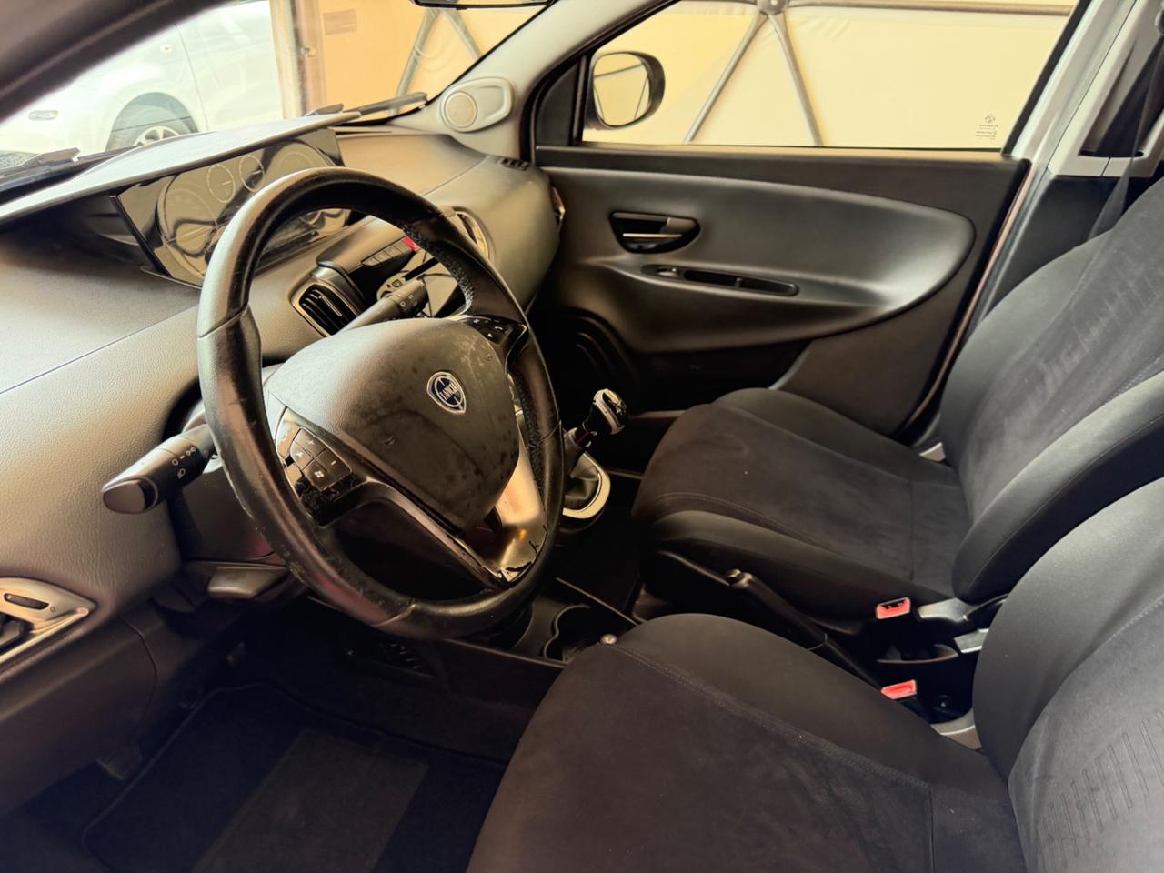 Lancia Ypsilon 1.3 MJT 16V 95 CV 5 porte S&S Gold
