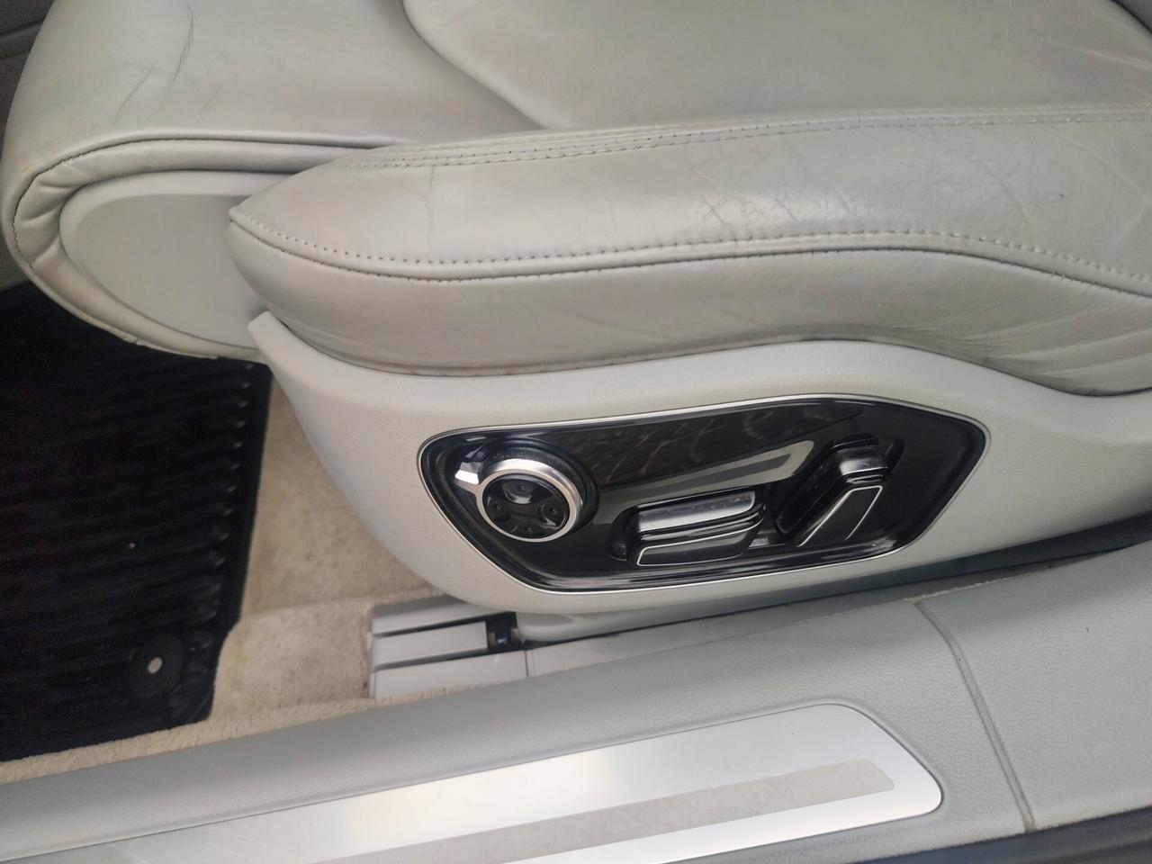 Audi A8 L 3.0 TDI 250 CV quattro tiptronic