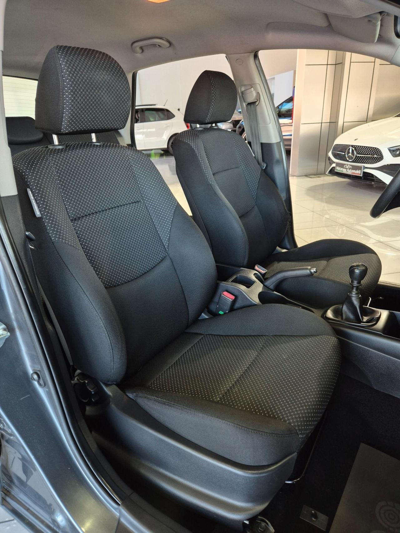 Hyundai i30 1.4 cc 109CV NEOPATENTATI Tagliandata Garanzia