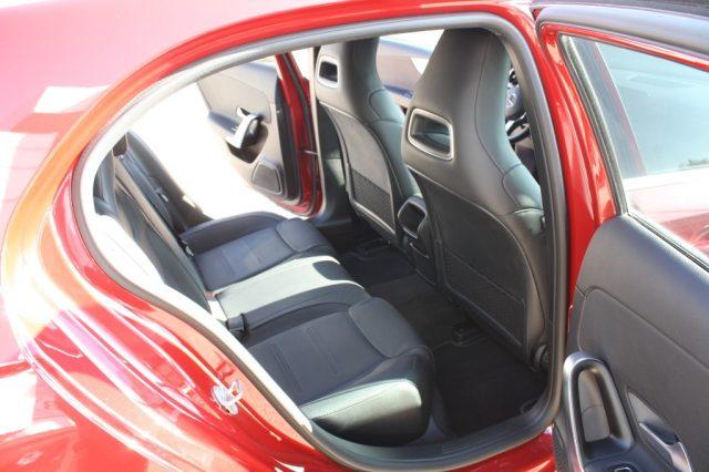 MERCEDES-BENZ A 200 Sport