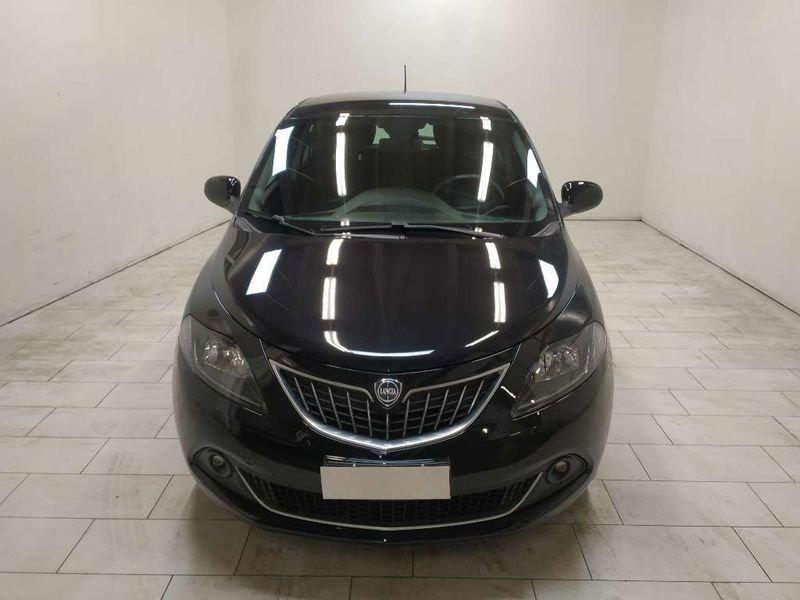 Lancia Ypsilon 1.0 firefly hybrid Gold s&s 70cv