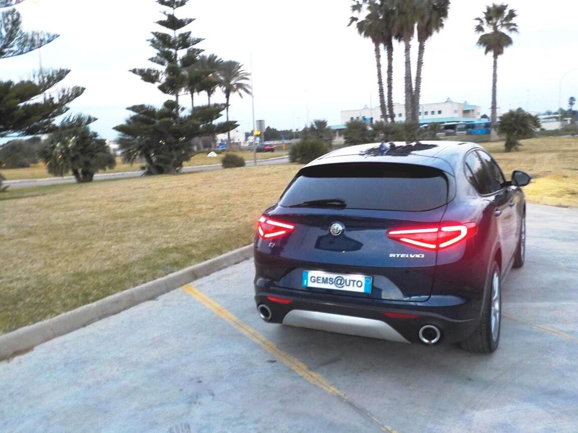 Alfa Romeo Stelvio 2.2 Turbodiesel 190 CV AT8 Q4 Business