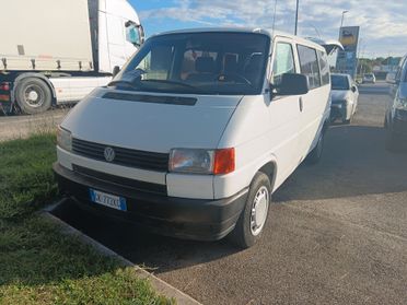 Volkswagen Caravelle 2.4 D