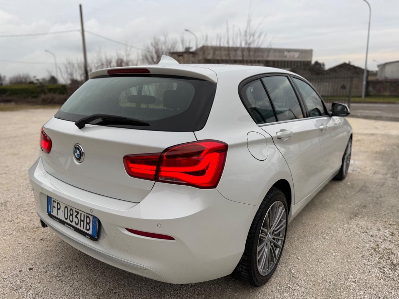 Bmw 116 116d 5p. Sport Navi Led ok Neopatentati