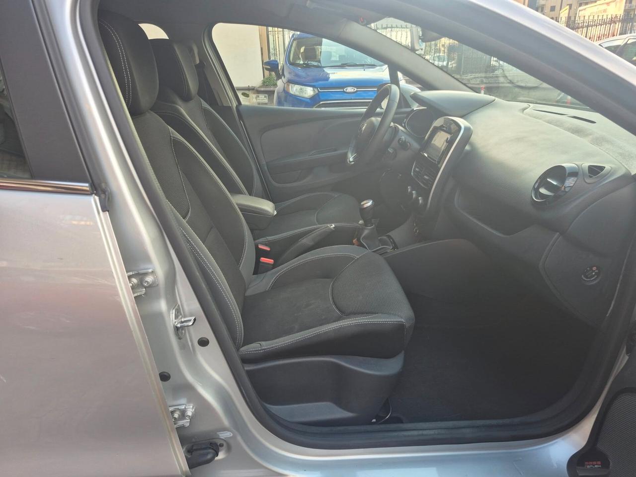 Renault Clio TCe 12V 90 CV Start&Stop 5 porte Energy Duel