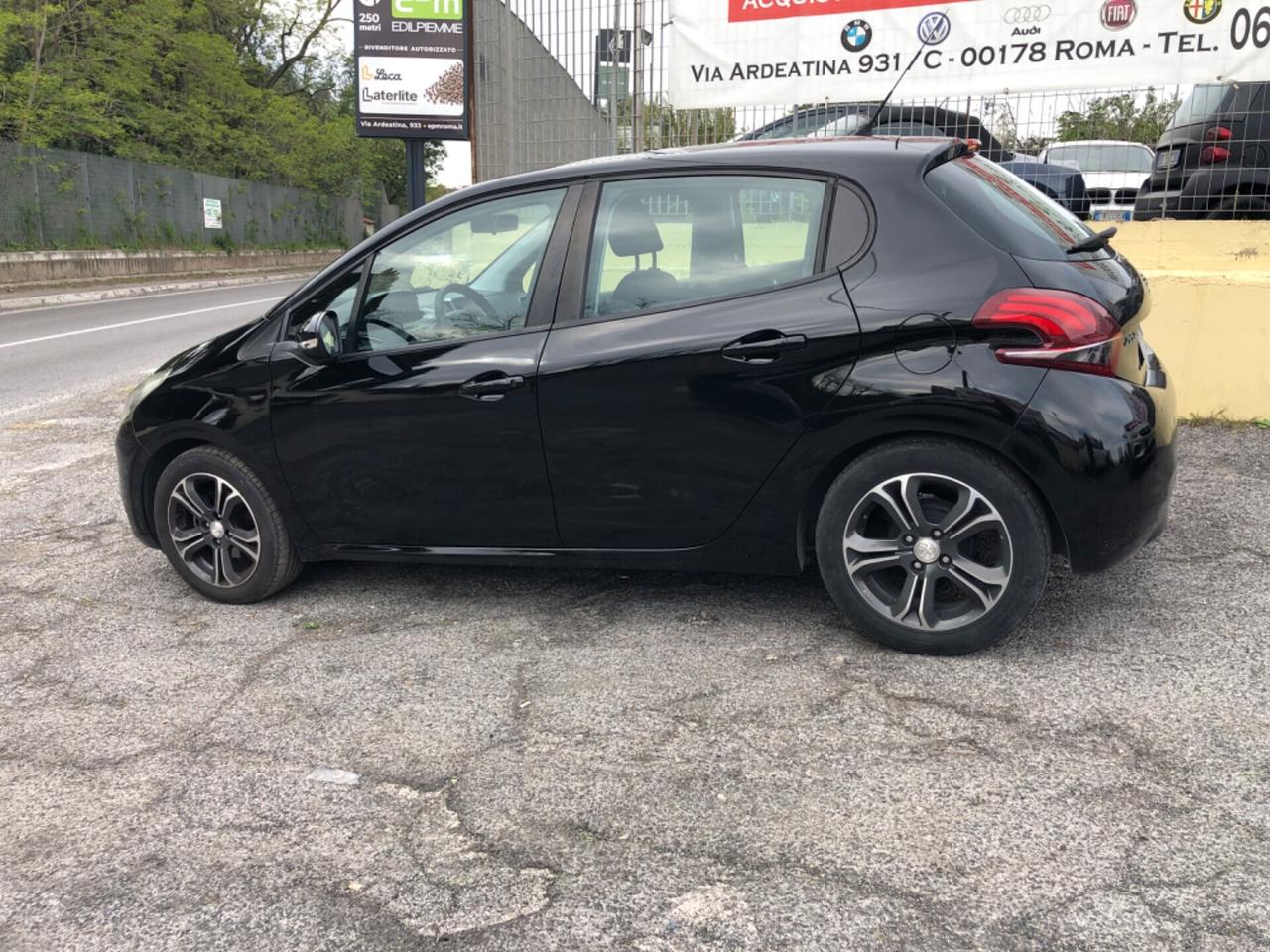 Peugeot 208 1.4 HDi 5 porte Allure - Garanzia 12 Mesi