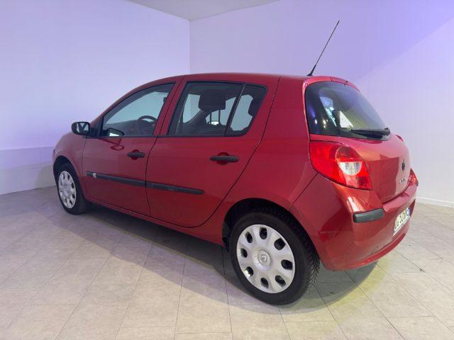 RENAULT Clio 1.2 16V 5 porte Luxe