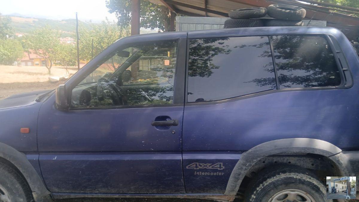 NISSAN - Terrano