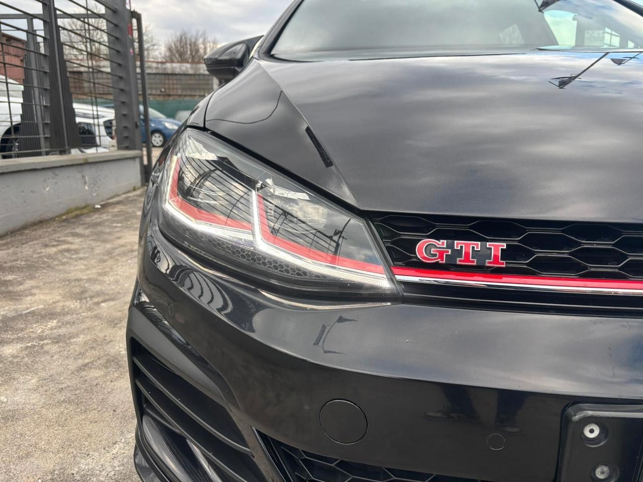 Volkswagen Golf GTI 2.0 TSI TCR DSG 5p. BlueMotion Technology