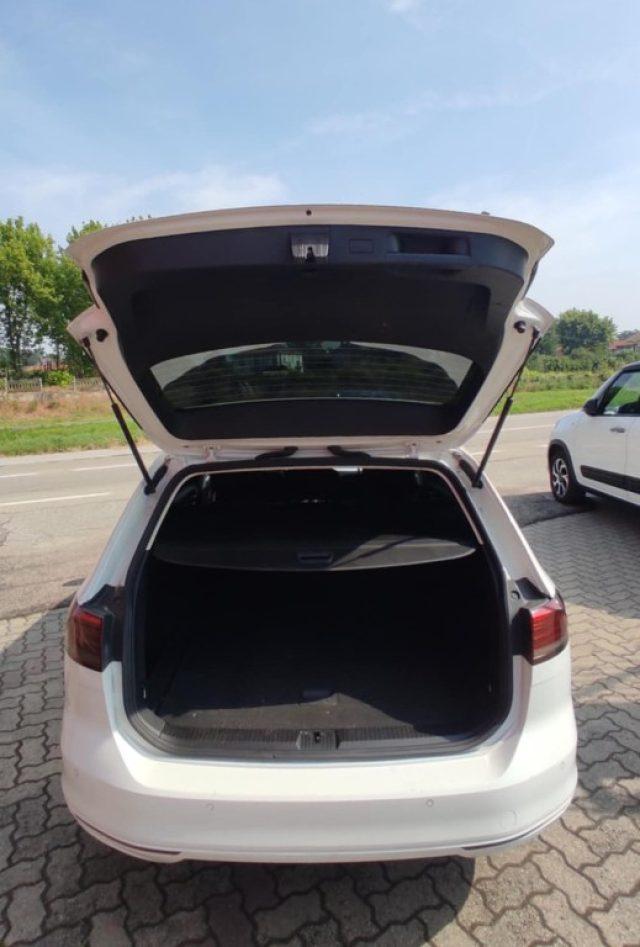 VOLKSWAGEN Passat Variant 2.0 TDI DSG Business BlueMotion Tech