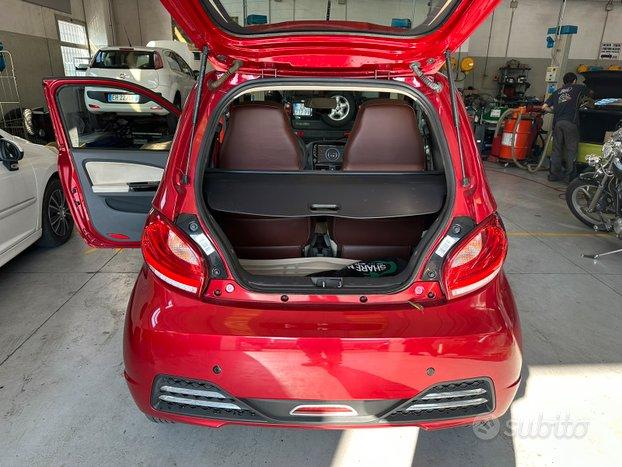 Auto elettrica city car elettrica