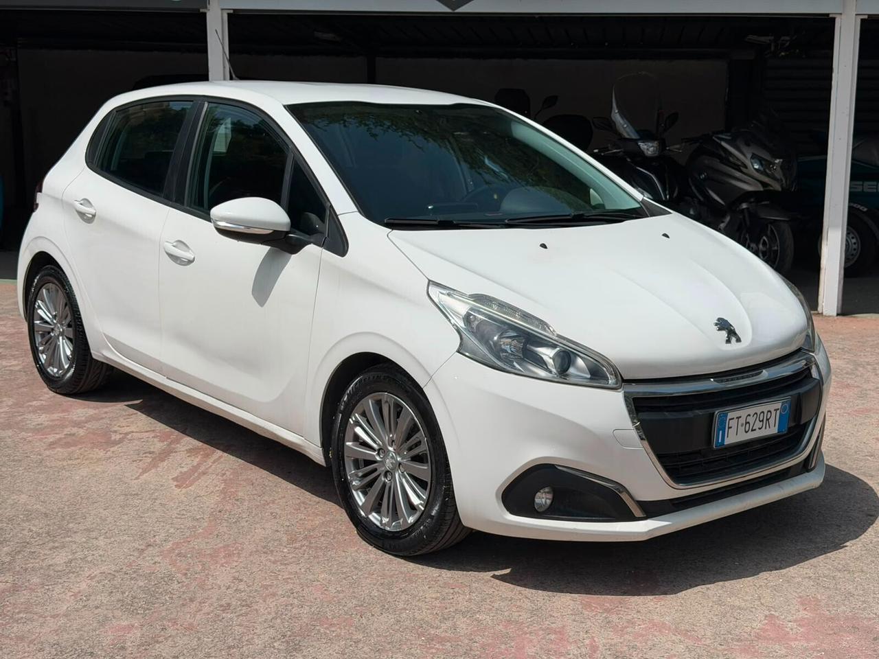 Peugeot 208 PureTech 82 Stop&Start 5 porte Allure