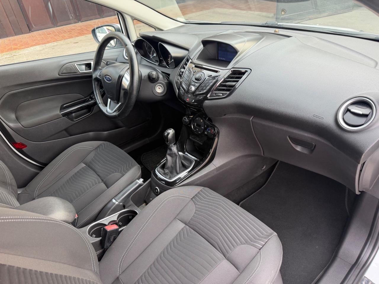 Ford Fiesta 1.4 5p. Bz.- GPL Titanium