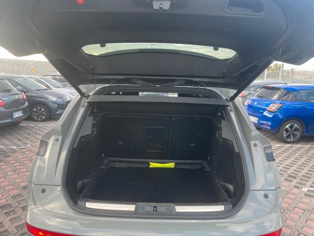 DS DS7 1.5cc BlueHDi 130cv Auto. PERFORMANCE LINE +