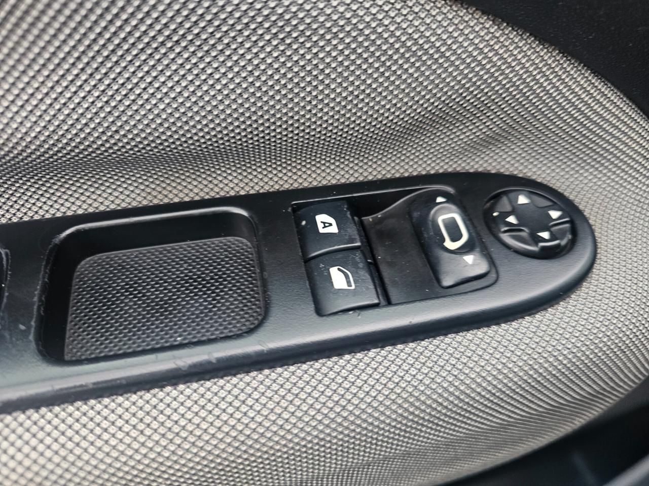 Citroen C3 Picasso 1.4 VTi 95 GPL airdream Seduction