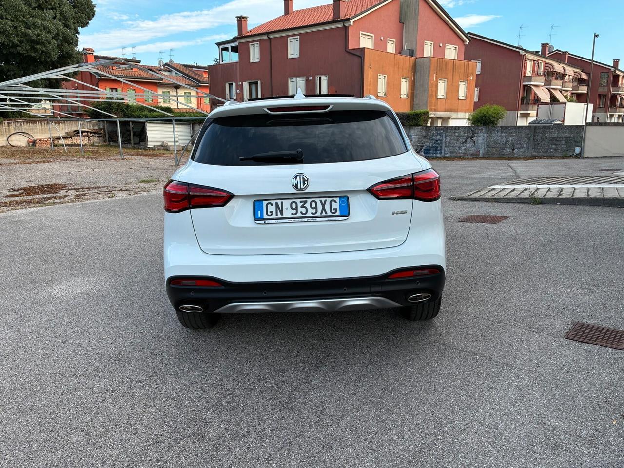 Mg HS 1.5T-GPL AT Luxury TETTO APRIBILE