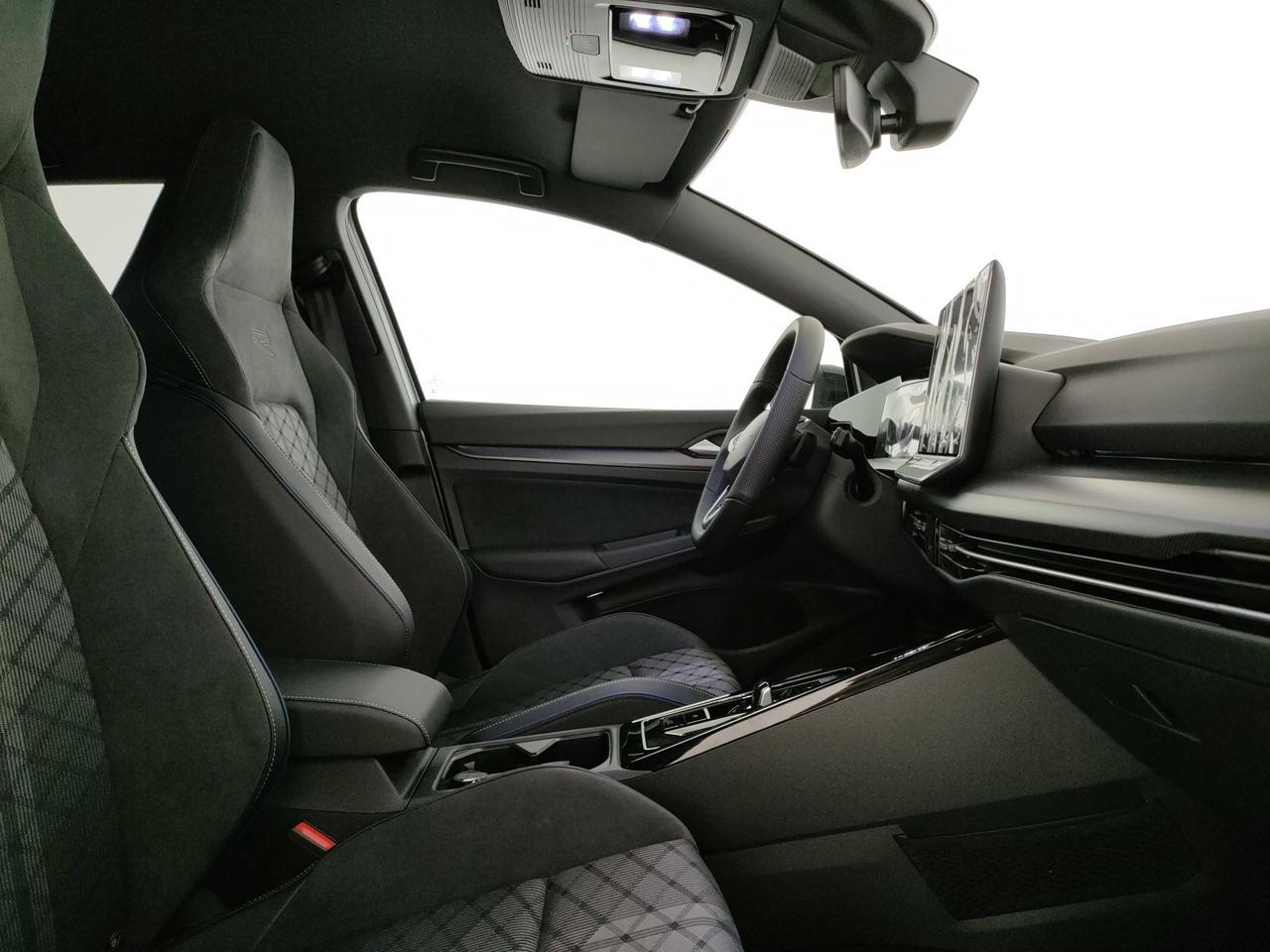 Volkswagen Golf 2.0 tdi r-line plus 150cv dsg