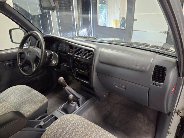 TOYOTA Hilux EXTRA-CAB D-4D ARIA CONDIZIONATA