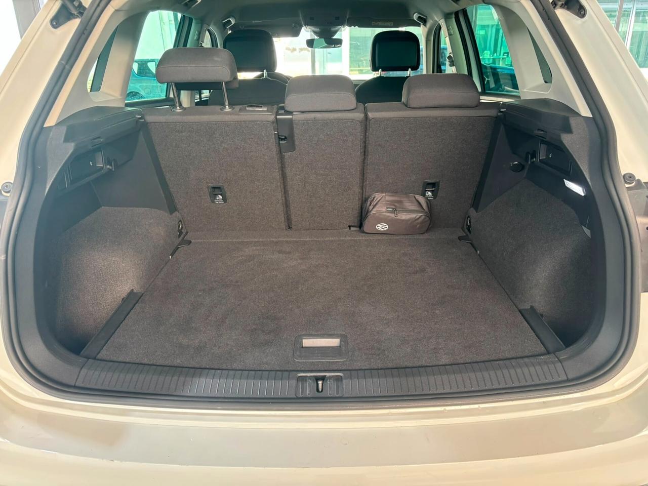 Volkswagen Tiguan 2.0 TDI 150 CV SCR DSG Elegance