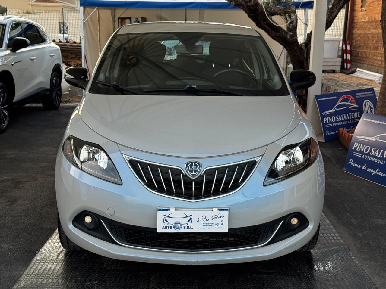Lancia Ypsilon 1.0 FireFly 5 porte S&S Hybrid Ecochic Gold