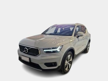 VOLVO XC40 T5 Plug-in Hybrid auto Recharge Inscription Expression