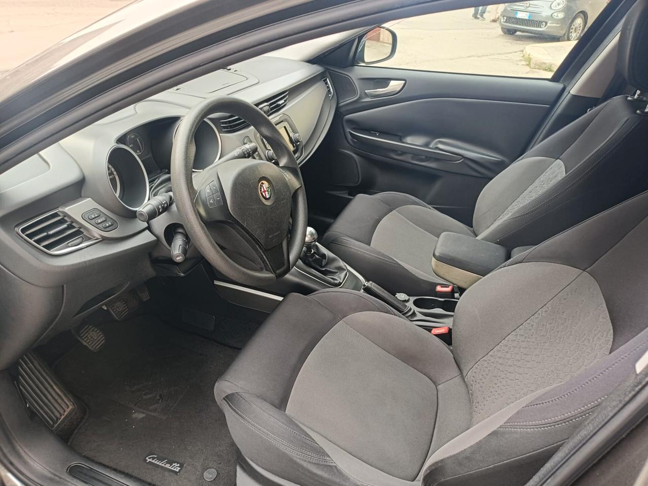 Alfa Romeo Giulietta 1.6 JTDm-2 105 CV Distinctive