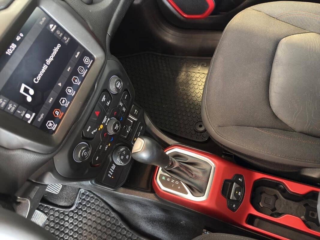 Jeep Renegade 1.3 T4 240CV PHEV 4xe AT6 Trailhawk