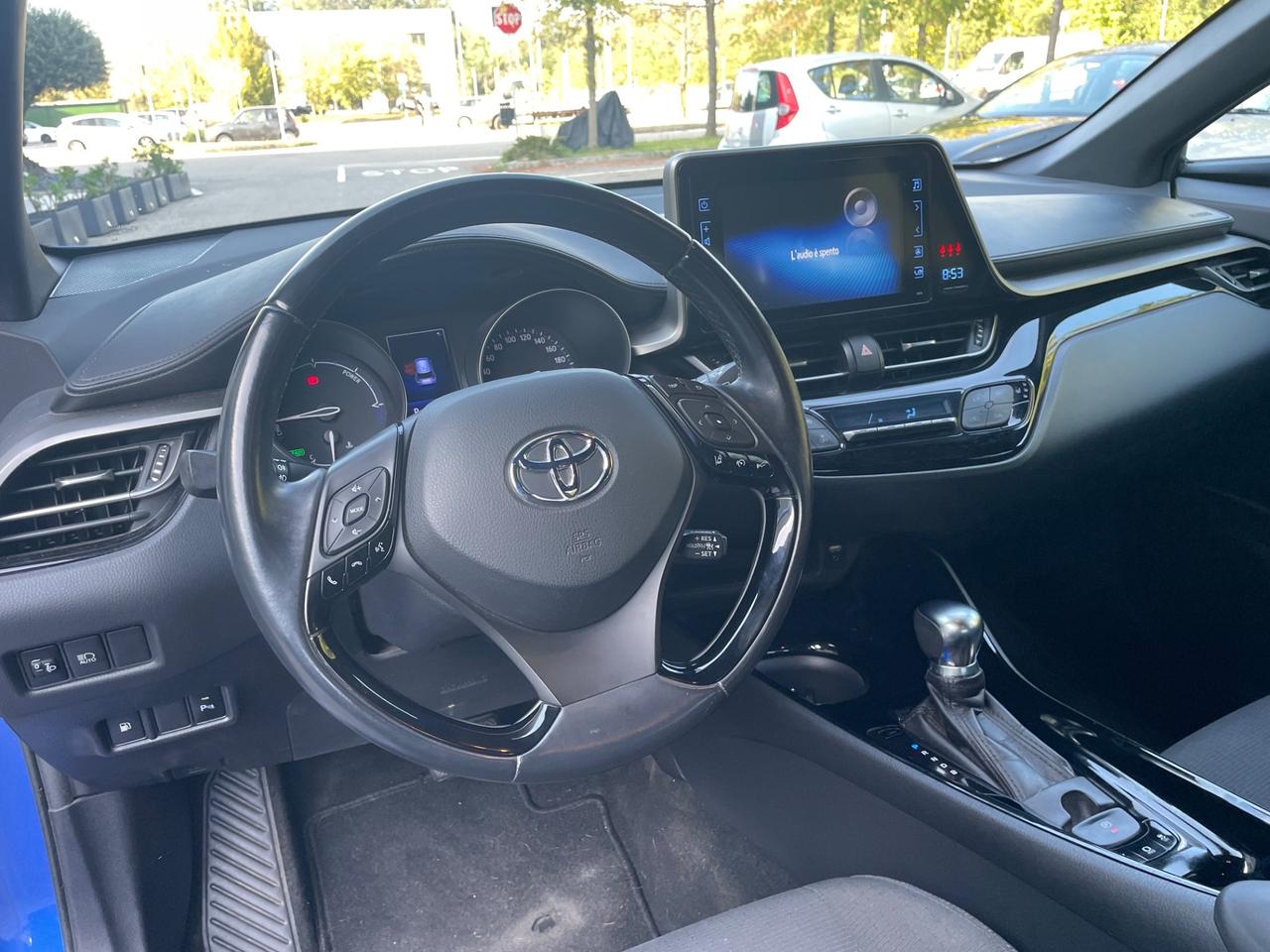 Toyota C-HR 1.8 Hybrid*Automatik*Naopatentati*Solo 50000km