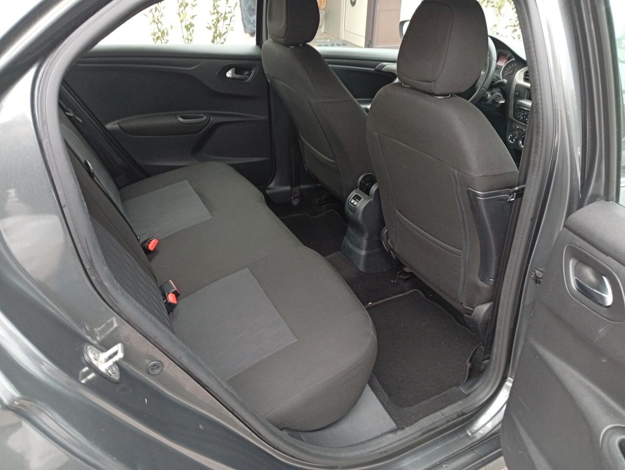 Citroen C-Elysee BlueHDi 100 Exclusive